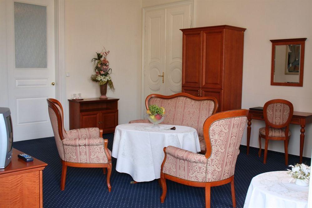 Imperial Spa & Kurhotel Františkovy Lázně Dış mekan fotoğraf