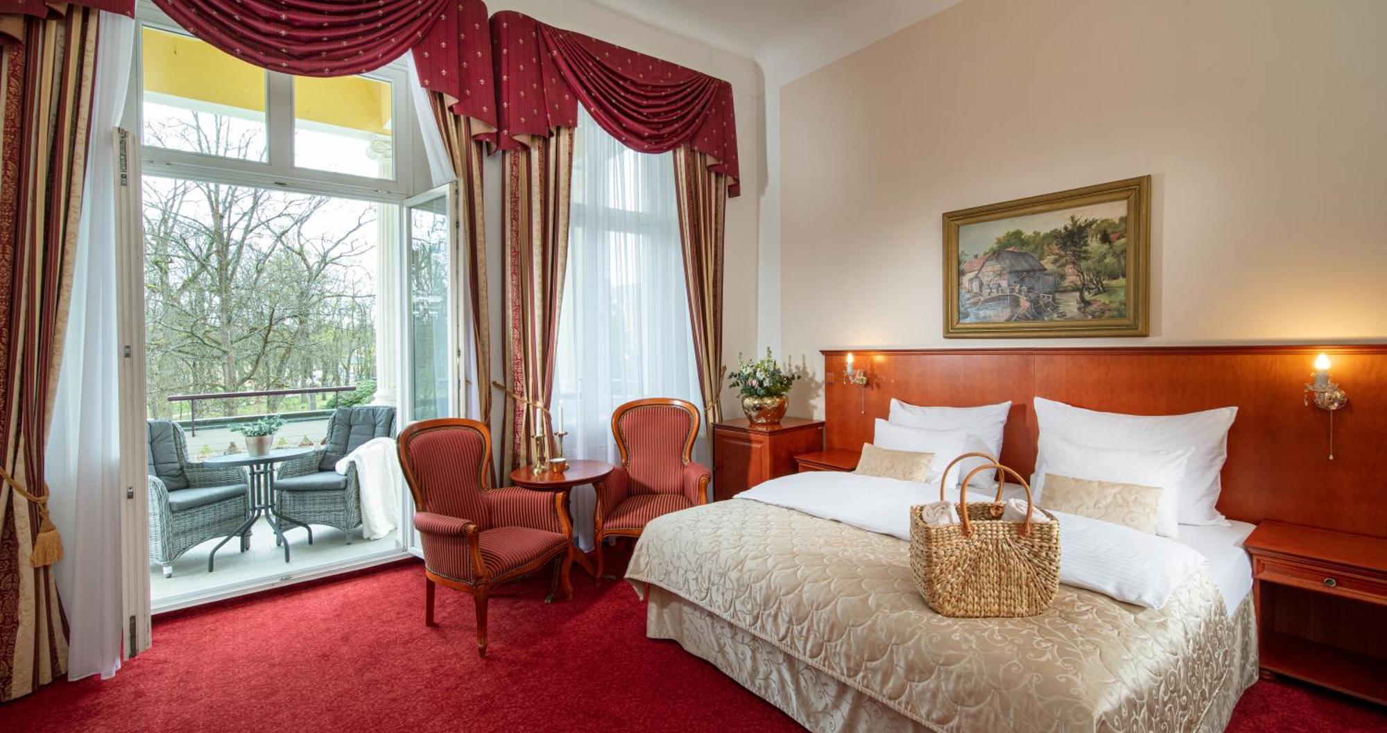 Imperial Spa & Kurhotel Františkovy Lázně Dış mekan fotoğraf
